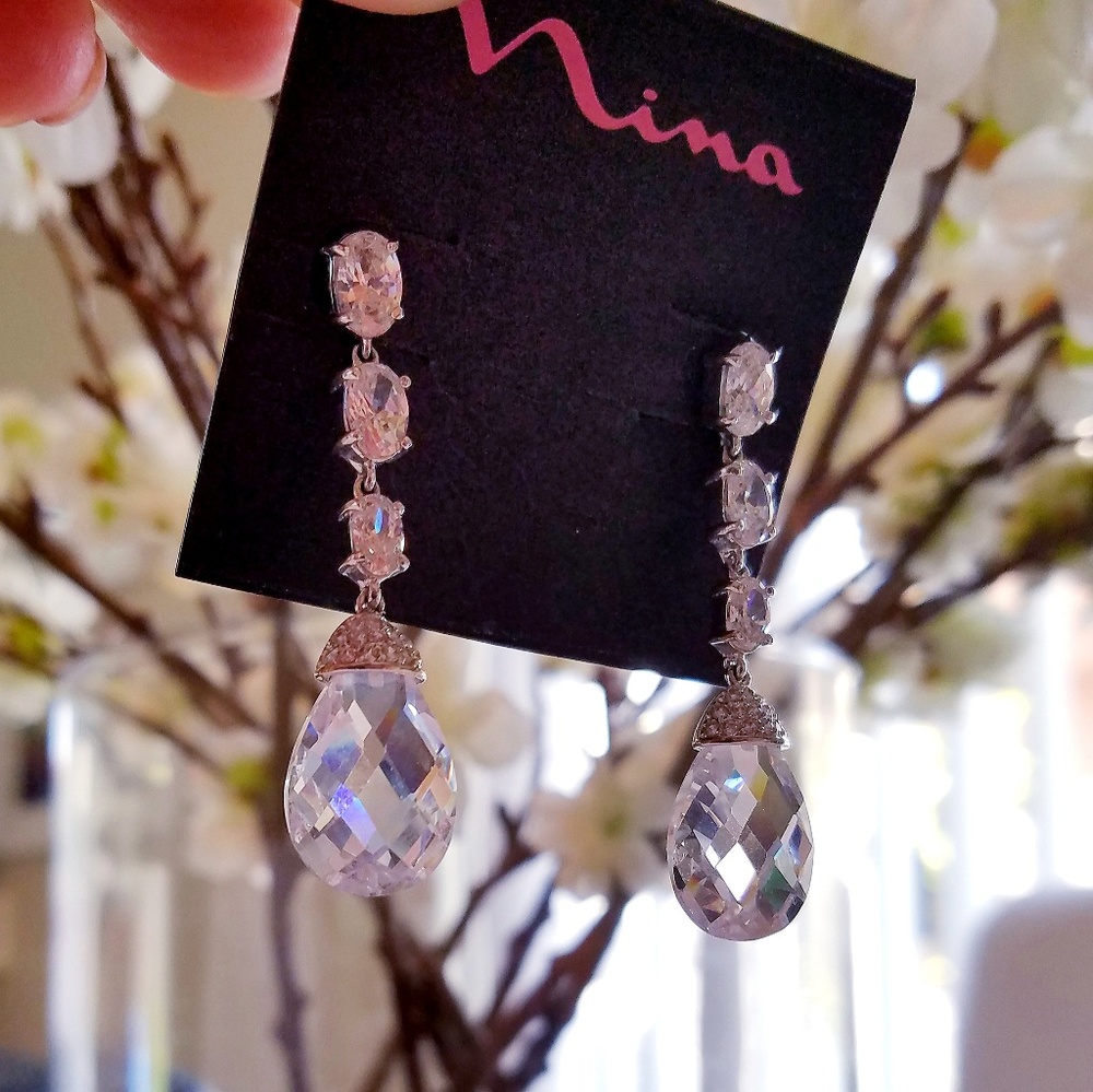 HOST PICK 💕Nina Kaytee Silver/CZ Earring💕 - Picture 4 of 4